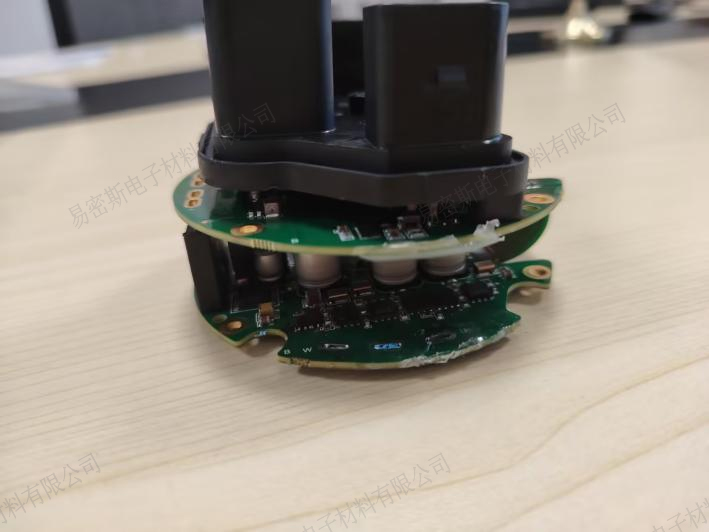 为什么高端设备PCB接地，首选SMD贴片弹片？